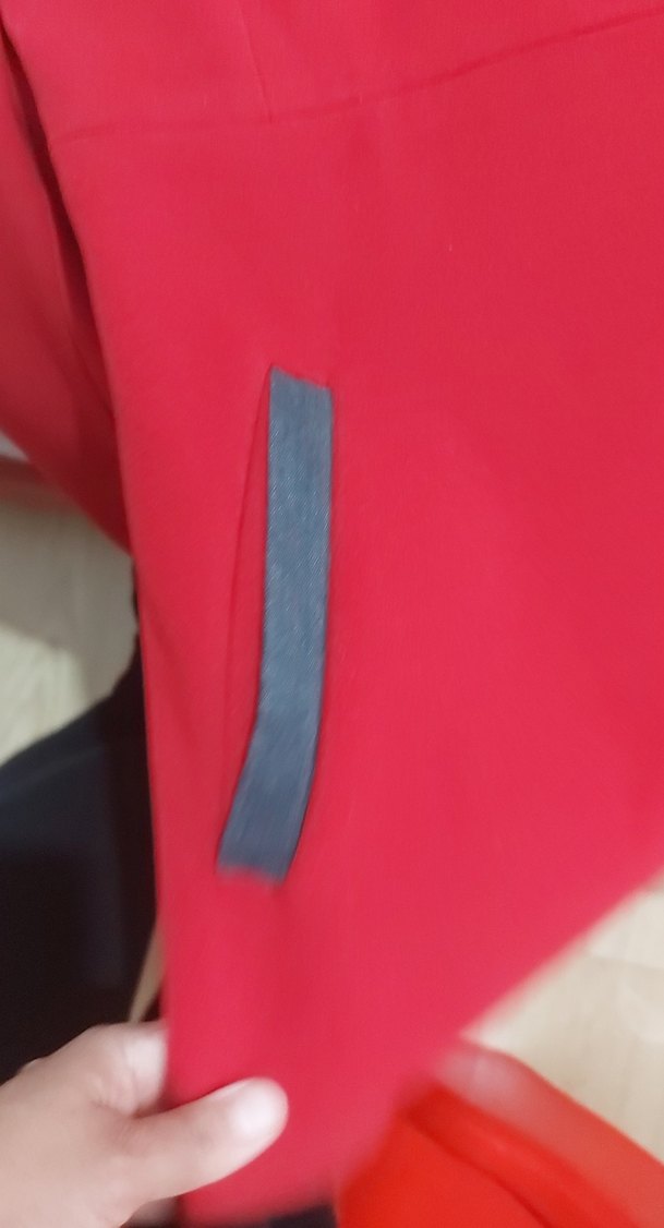 Kırmızı Fermuarlı Kadın Kaban - Görsel 4