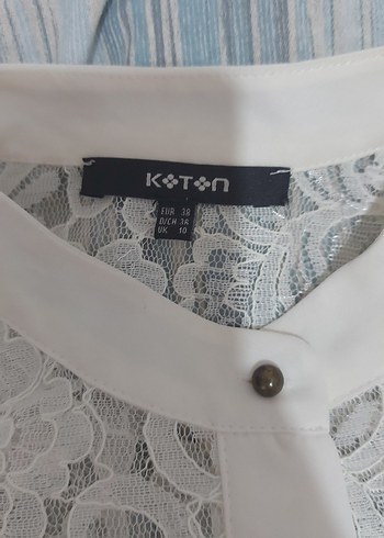 Düğmeli V Yaka Beyaz Kadın Gömlek - Görsel 2