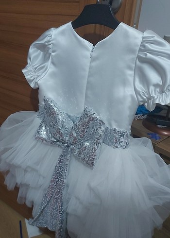 Beyaz Fırfırlı Elbise özel dikim 1 defa doğum gününde giydi  3 - Görsel 3