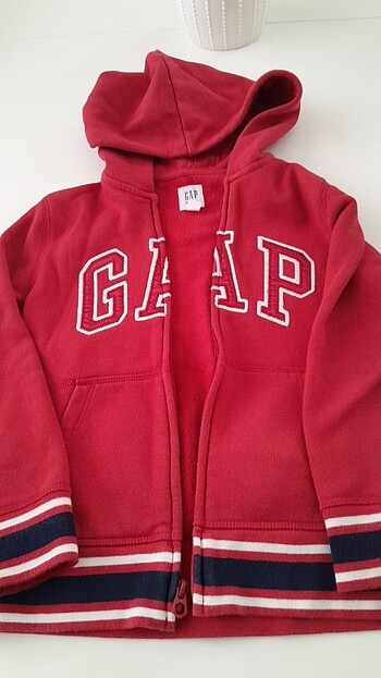 GAP logolu fermuarlı hırka