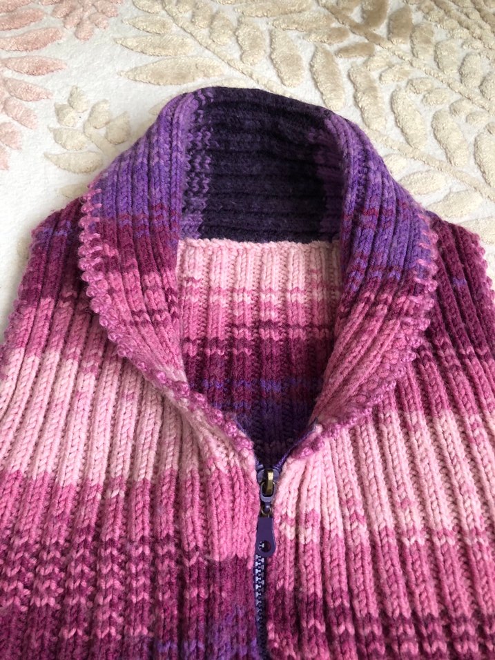 Bohem Tarz Mor Batik Desenli El Örgüsü Kız Çocuk Yelek - Görsel 2