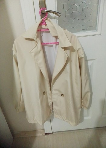 Düğmeli Beyaz Midi Kadın Ceket - Görsel 3