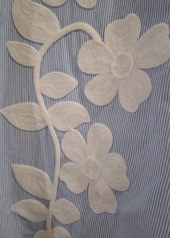 Nakışlı Mavi Pamuklu Kadın Gömlek - Görsel 3