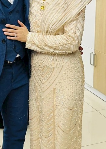 Altın Renk Uzun Kollu Drapeli Abiye Elbise - Görsel 2