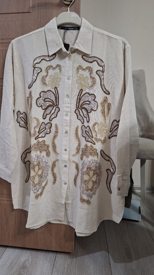 Nakışlı Beyaz Keten  Gömlek - Görsel 2