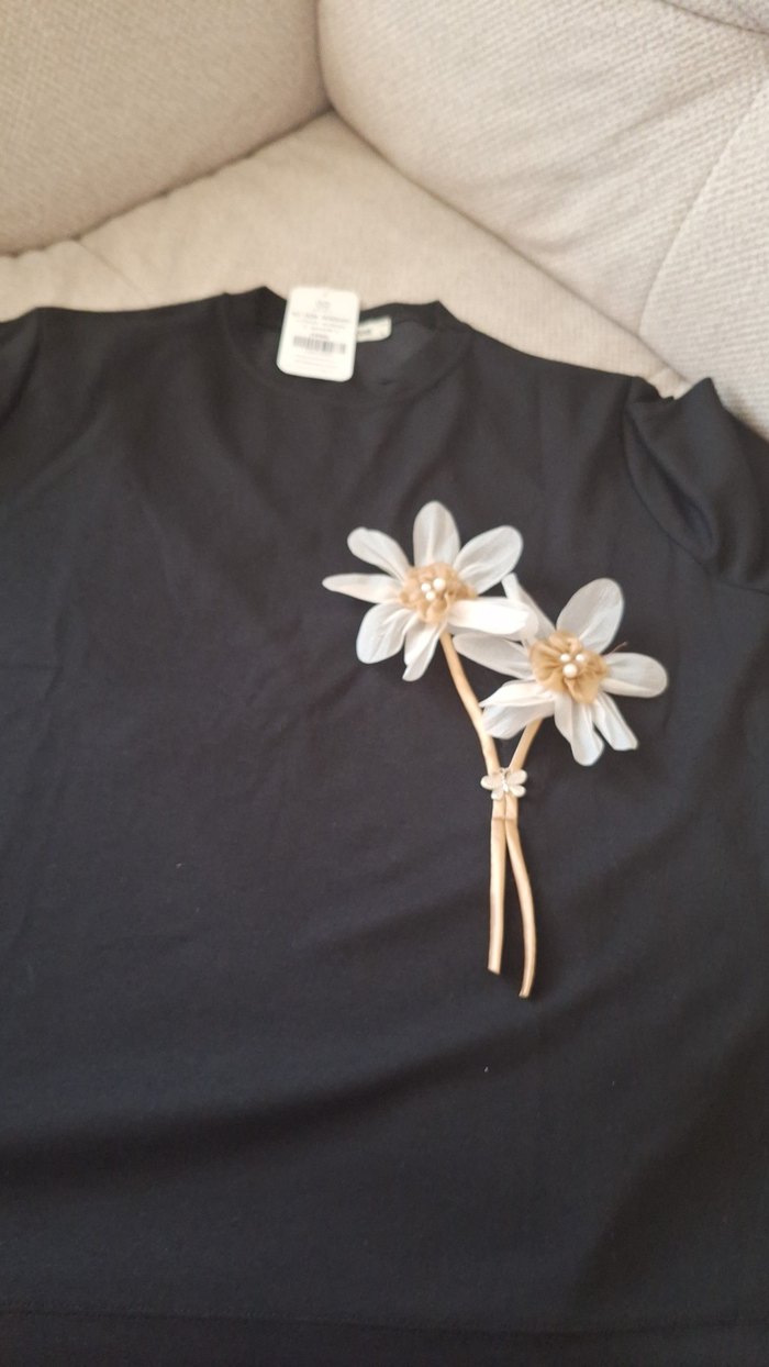 Düğmeli Çiçek Baskılı Kadın KısaKollu - Görsel 3