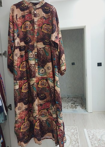44 Beden çeşitli Renk Renkli Desenli elbise