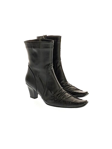 Vintage Love PreLoved Bot %70 İndirimli.
