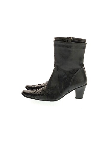 PreLoved Bot %70 İndirimli.