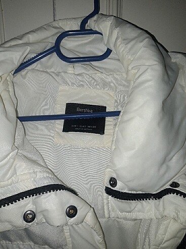 26 Beden Beyaz bershka mont