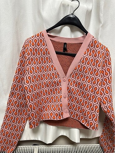 Pembe turuncu crop hırka