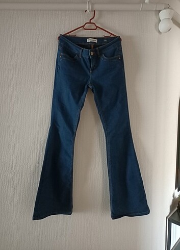 28 Beden lacivert Renk Koton Victoria model jean