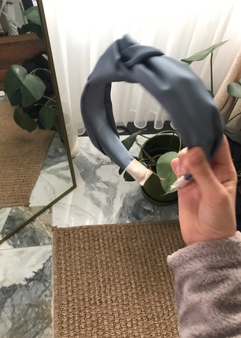 Şaç tokası bakım yaparken - Görsel 5