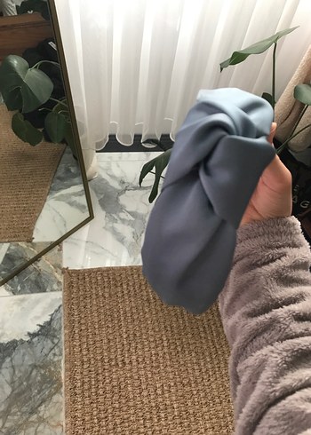 Şaç tokası bakım yaparken - Görsel 3