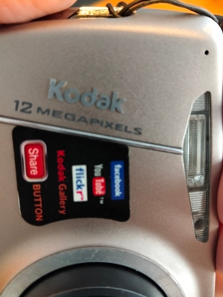 Bej ve Gri Kodak Dijital Kamera 5X Optik Zoom - Görsel 5