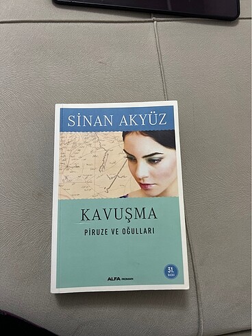 Roman Sinan Akyüz