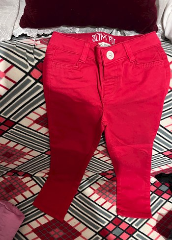 Kız Çocuk Kırmızı Düğmeli Slim Fit Pantolon