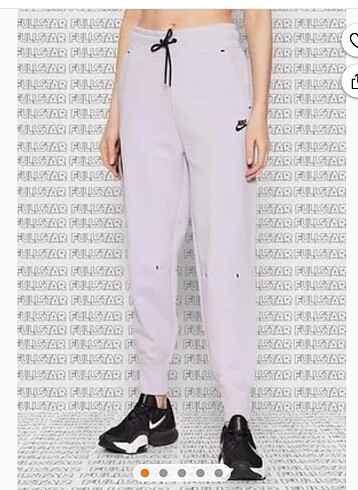 Nike Tech Fleece Mor