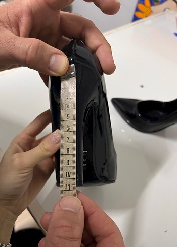 Parlak Siyah Stiletto Topuklu Kadın Ayakkabı - Görsel 3