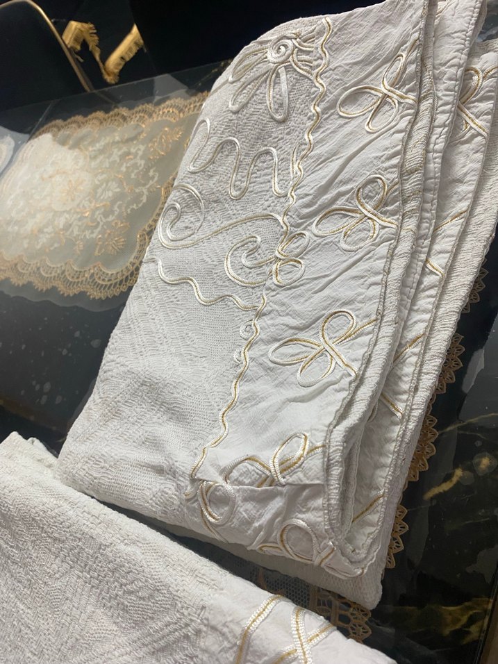 İşlemeli Beyaz keten koltuk örtüsü 3 parça 1 çift 2 tekli - Görsel 5