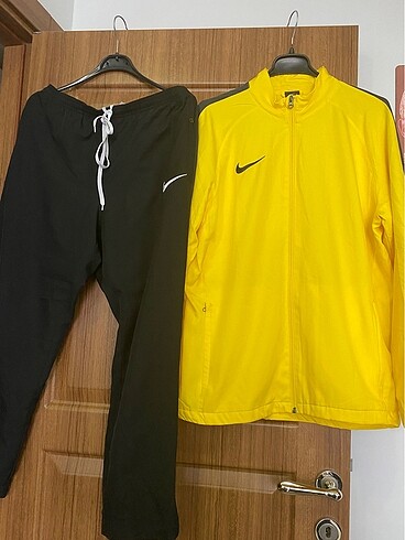 l Beden sarı Renk Nike eşofman takım