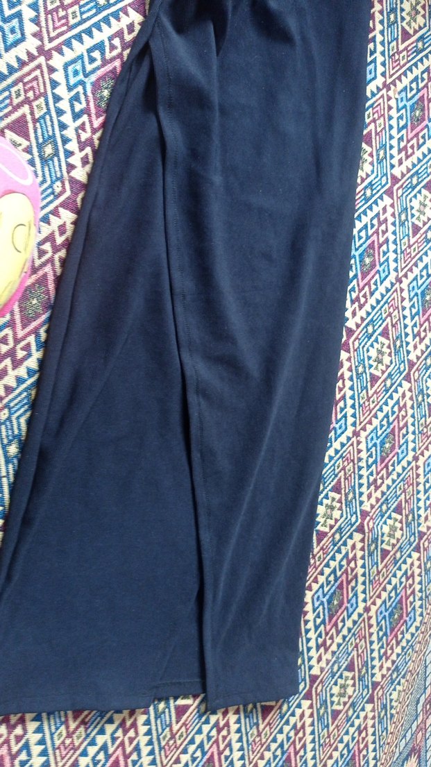 Siyah kenardan büzgülü detaylı kalem elbise - Görsel 3