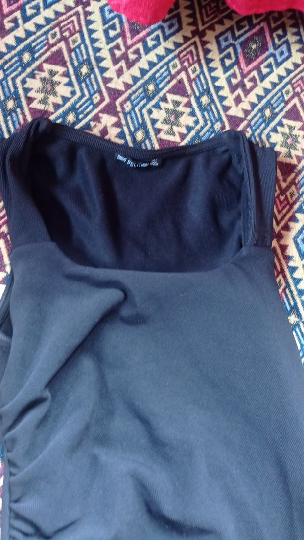 Siyah kenardan büzgülü detaylı kalem elbise - Görsel 2