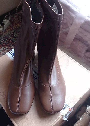 Kahverengi Deri Stiletto Topuklu Kadın Bot - Görsel 4