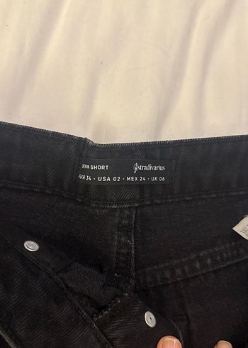 Siyah Stradivarius Denim Şort - Görsel 2