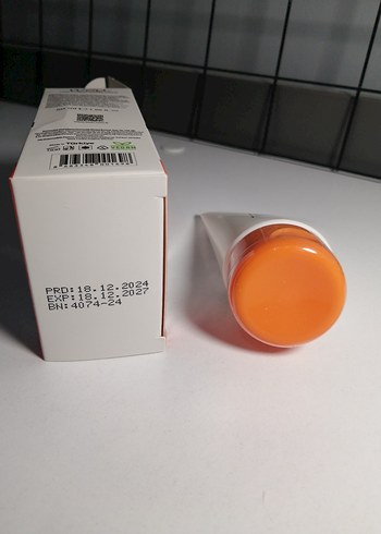 Wou Leke Karşıtı Güneş Kremi SPF 50+ - Görsel 4