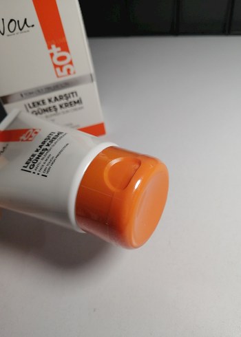Wou Leke Karşıtı Güneş Kremi SPF 50+ - Görsel 2