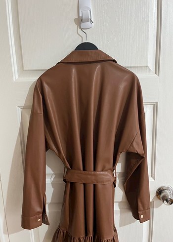 Kahverengi Deri Kemerli elbise zara - Görsel 2