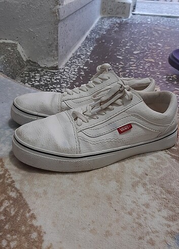 Vans .