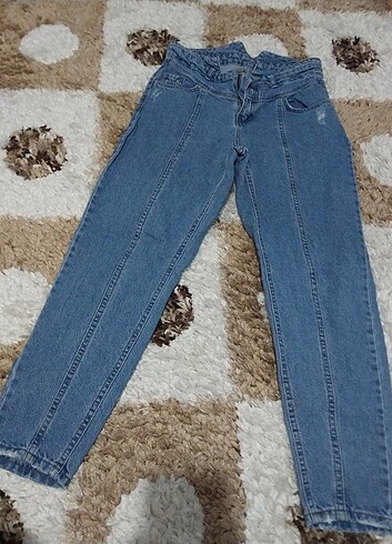 Mom Jean