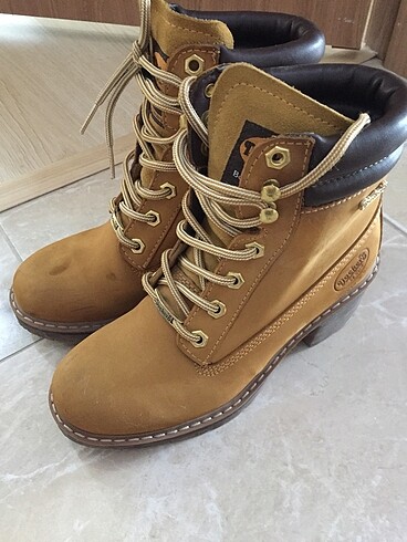 Sadece 2 gün giyilmiş Dockers deri bot