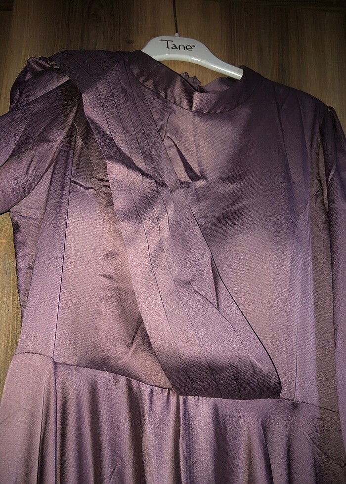 Saten elbise - Görsel 2