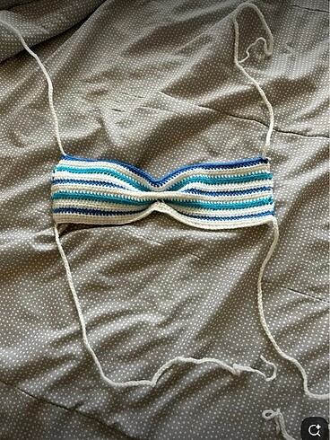 Renkli örgü bikini üstü