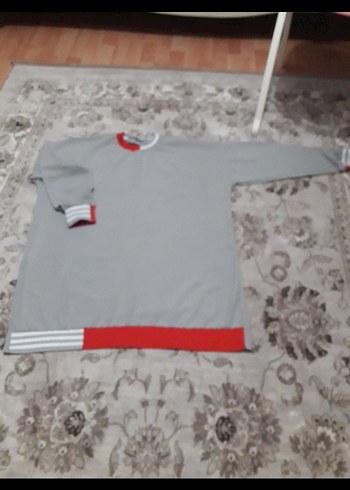 2K 4 tane farklı tunikler var