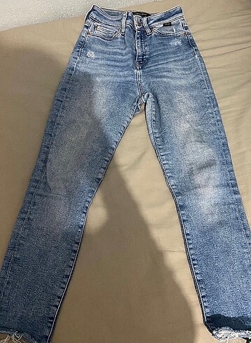 27 Beden Mavi Jean 24/27