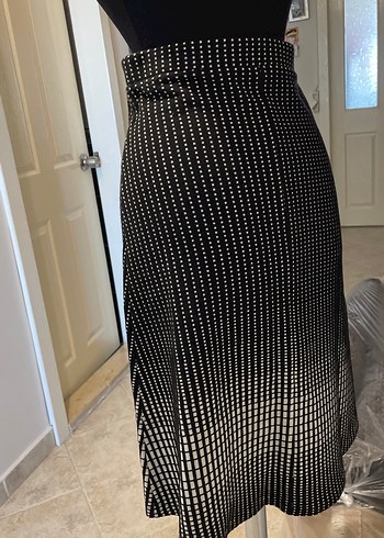 Parçalı Siyah Midi etek - Görsel 5