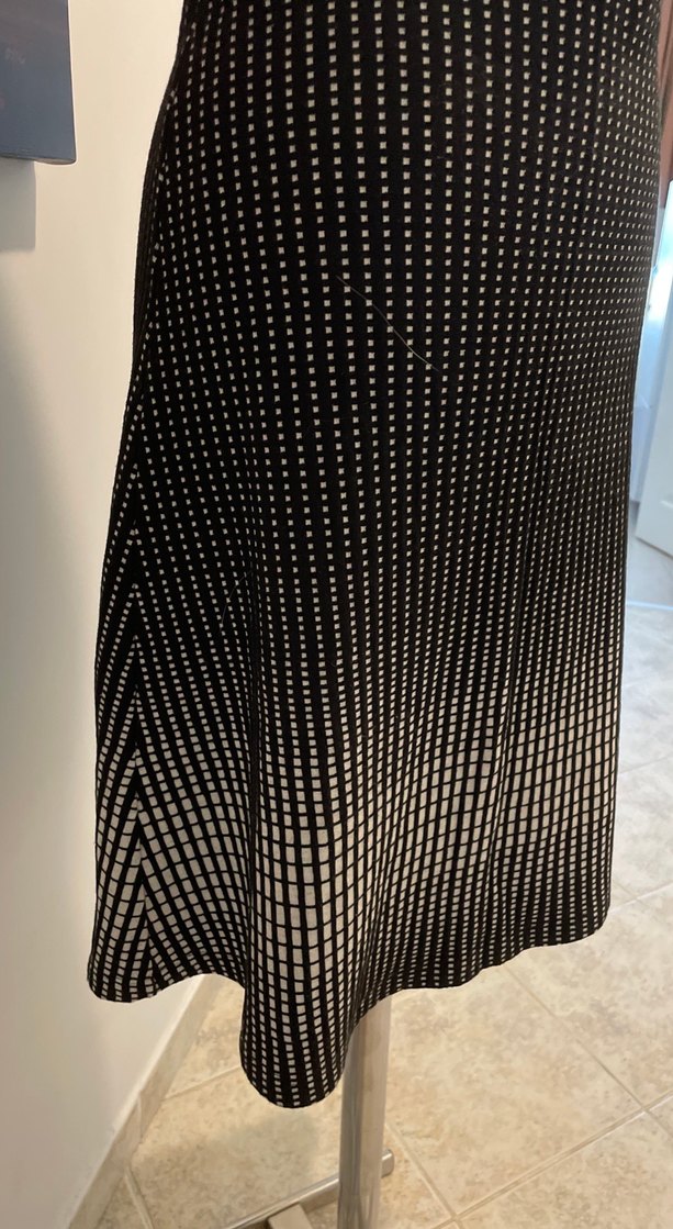 Parçalı Siyah Midi etek - Görsel 3