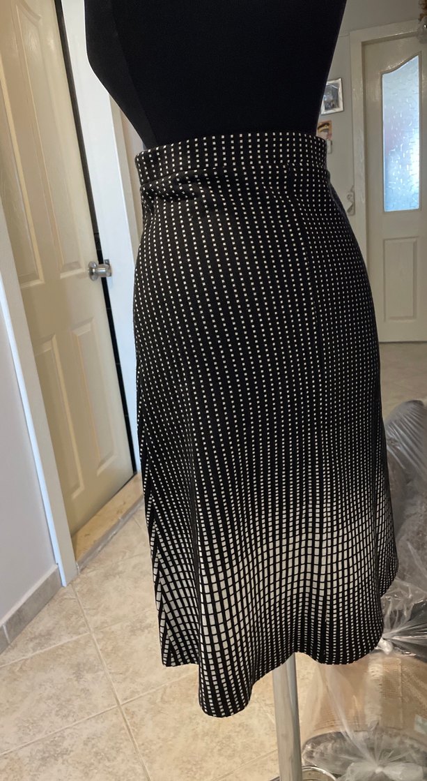 Parçalı Siyah Midi etek - Görsel 5