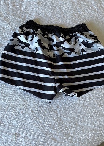 Dsquared2 Erkek Kamuflaj Desenli Mini Şort - Görsel 7