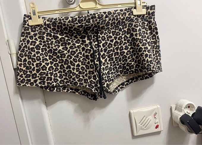 H&M LEOPAR ŞORT KAPRİ