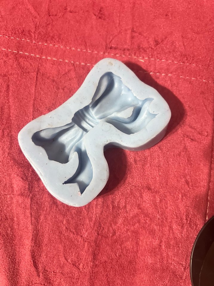 Silikon fiyonk kurdele kalıbı - Görsel 5