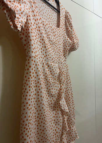 Beyaz Puantiyeli Kısa Kollu Midi Elbise - Görsel 3