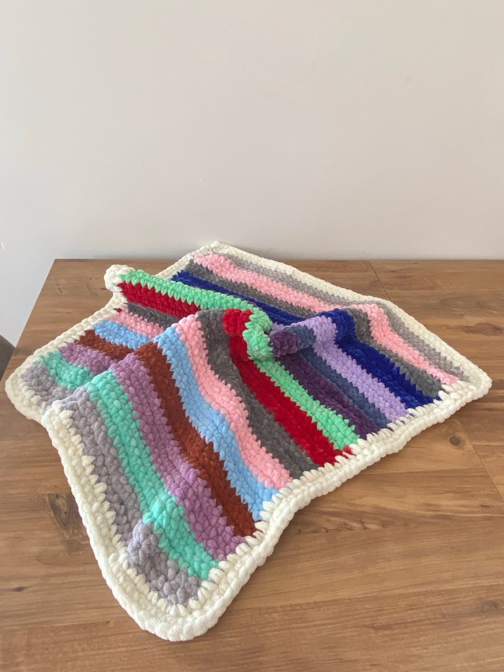 Pastel Renkli Örgü Çocuk Battaniyesi - Görsel 3