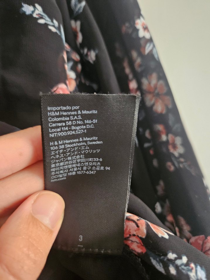 Kolları Tül Detaylı H&M Bluz - Görsel 5