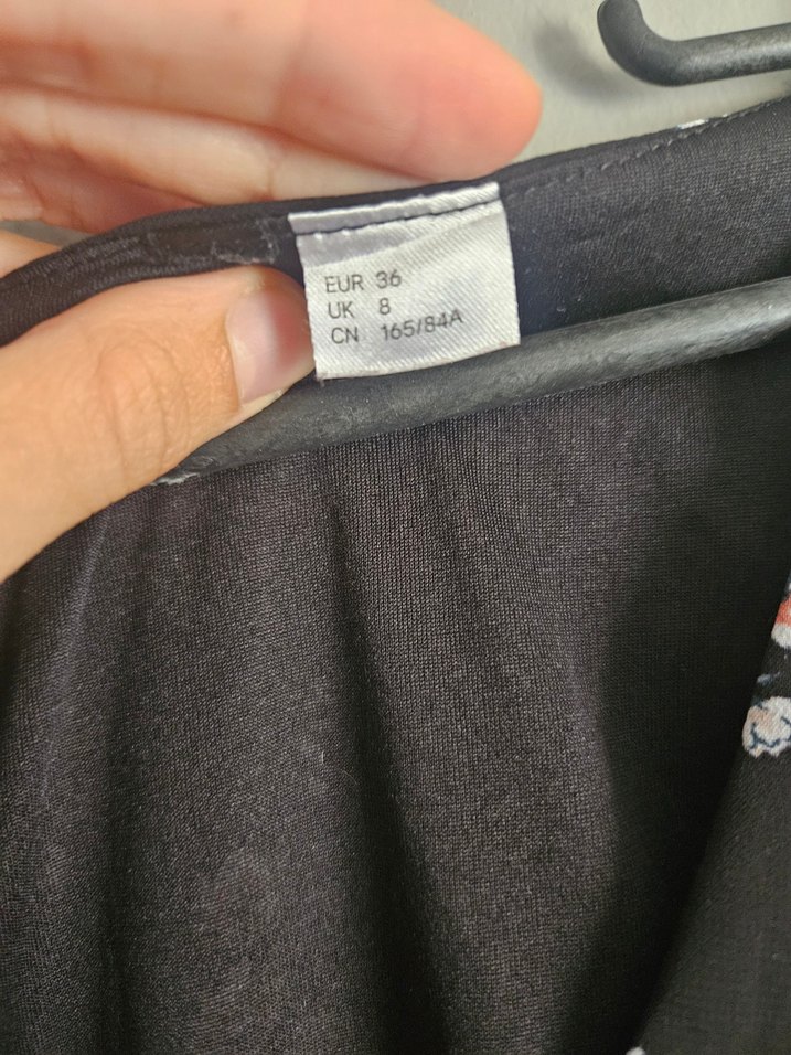 Kolları Tül Detaylı H&M Bluz - Görsel 4