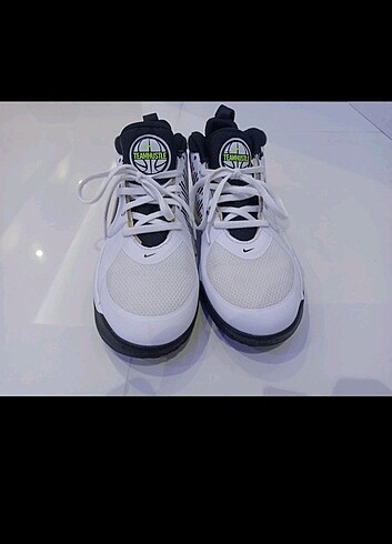 Nike team hustle spor ayakkabı 37 numara
